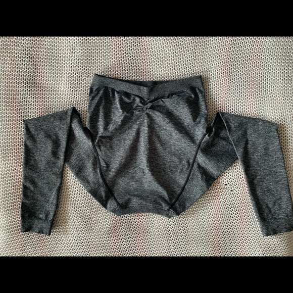 Gymshark Adapt Long Sleeve Crop Top - Picture 6 of 7